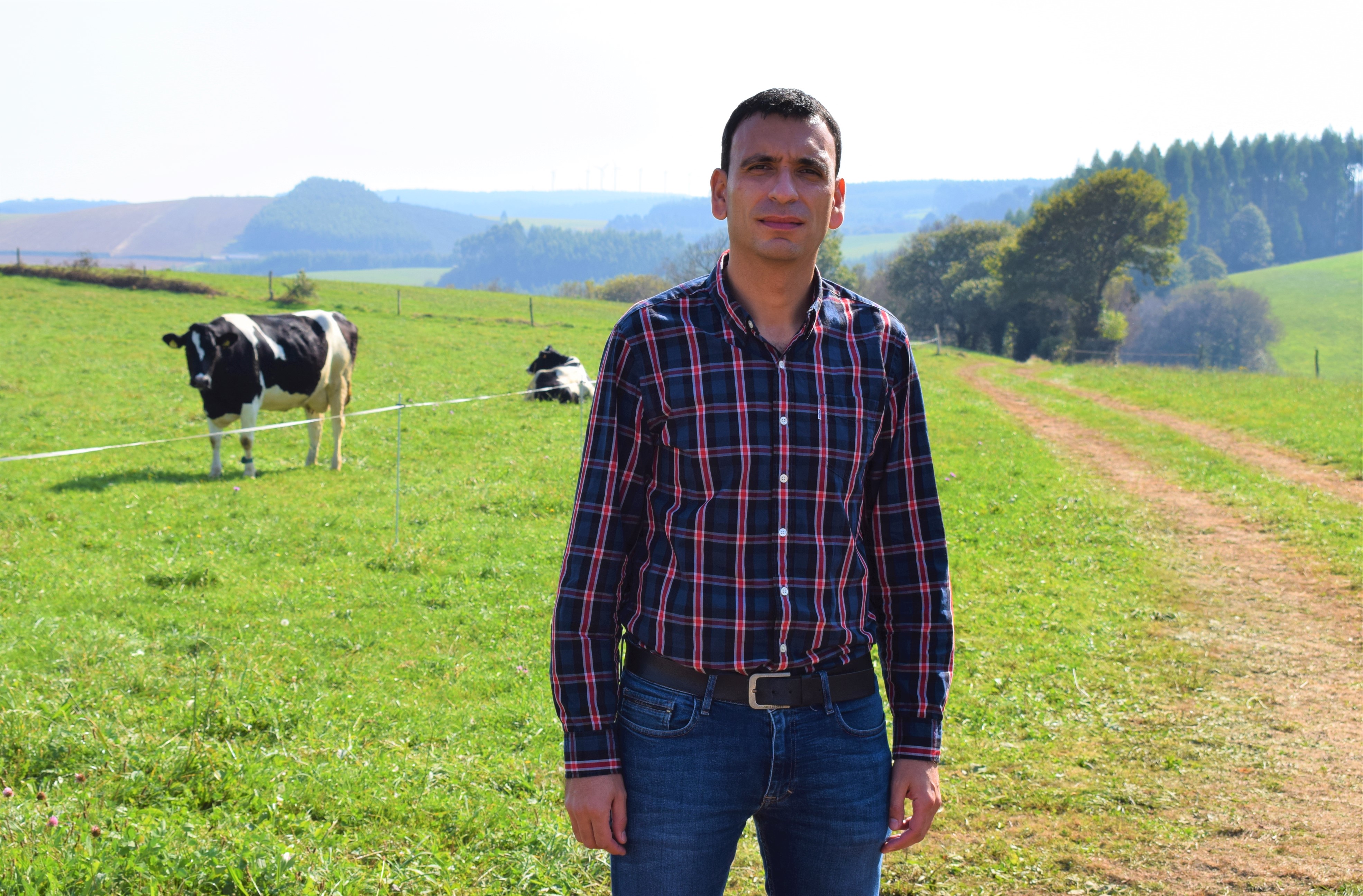 Iván Mato is a cattle veterinarian specialized in bovine mastitis prevention techniques for improving milk quality on dairy farms